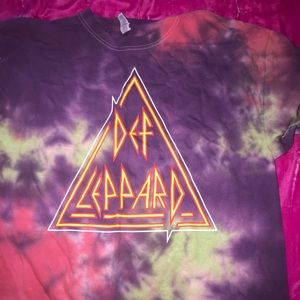 def leopard tee shirt. never worn